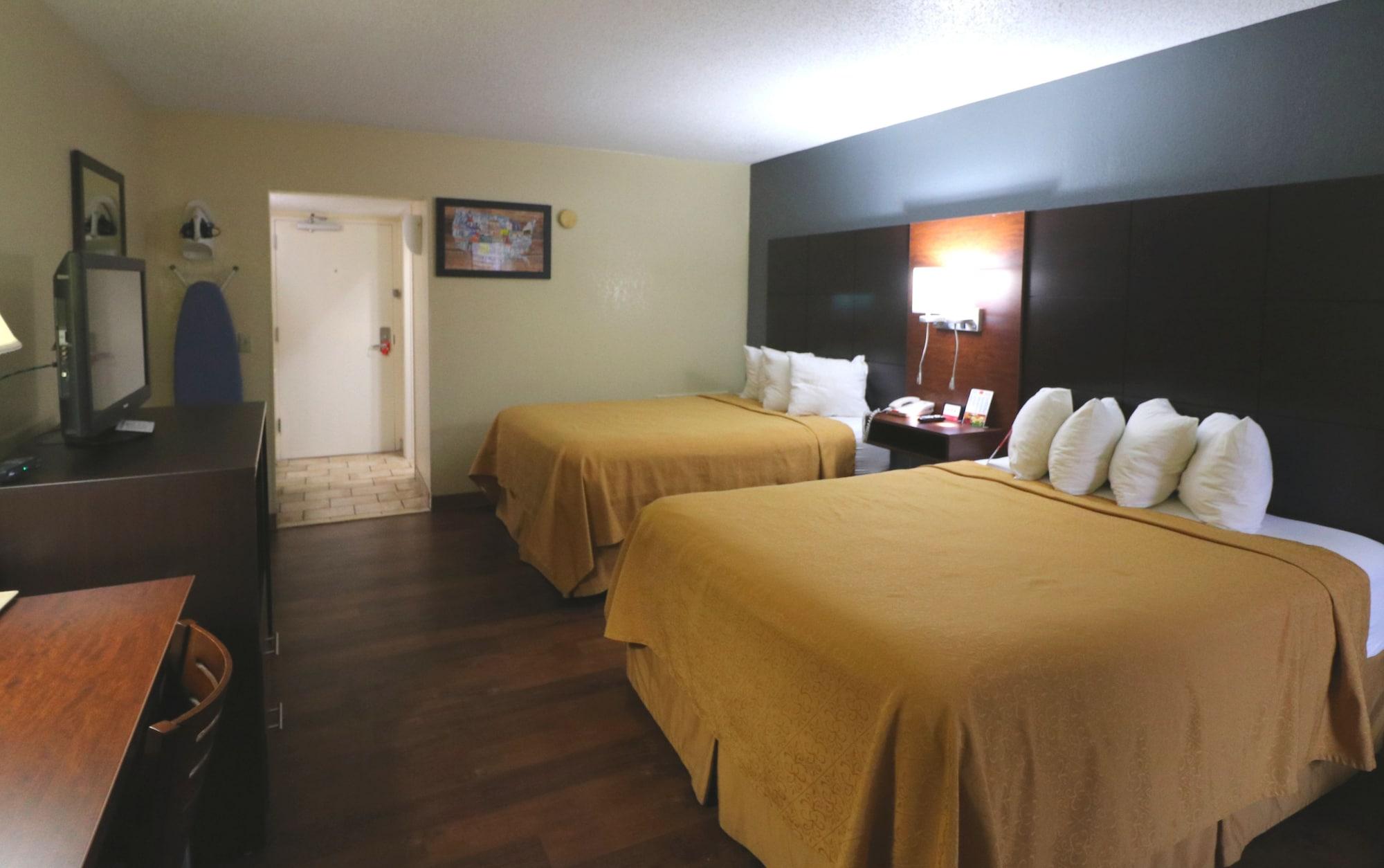 Hotel Econo & At The Convention Center Gatlinburg